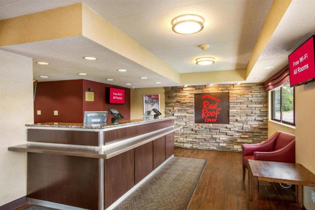 Red Roof Inn Detroit - Plymouth/Canton Exterior photo