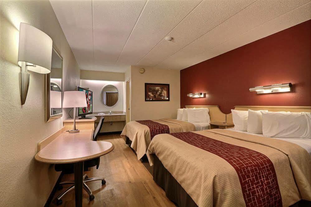 Red Roof Inn Detroit - Plymouth/Canton Exterior photo
